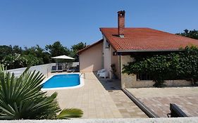 Villa Leonore Mit Beheizbarem Pool